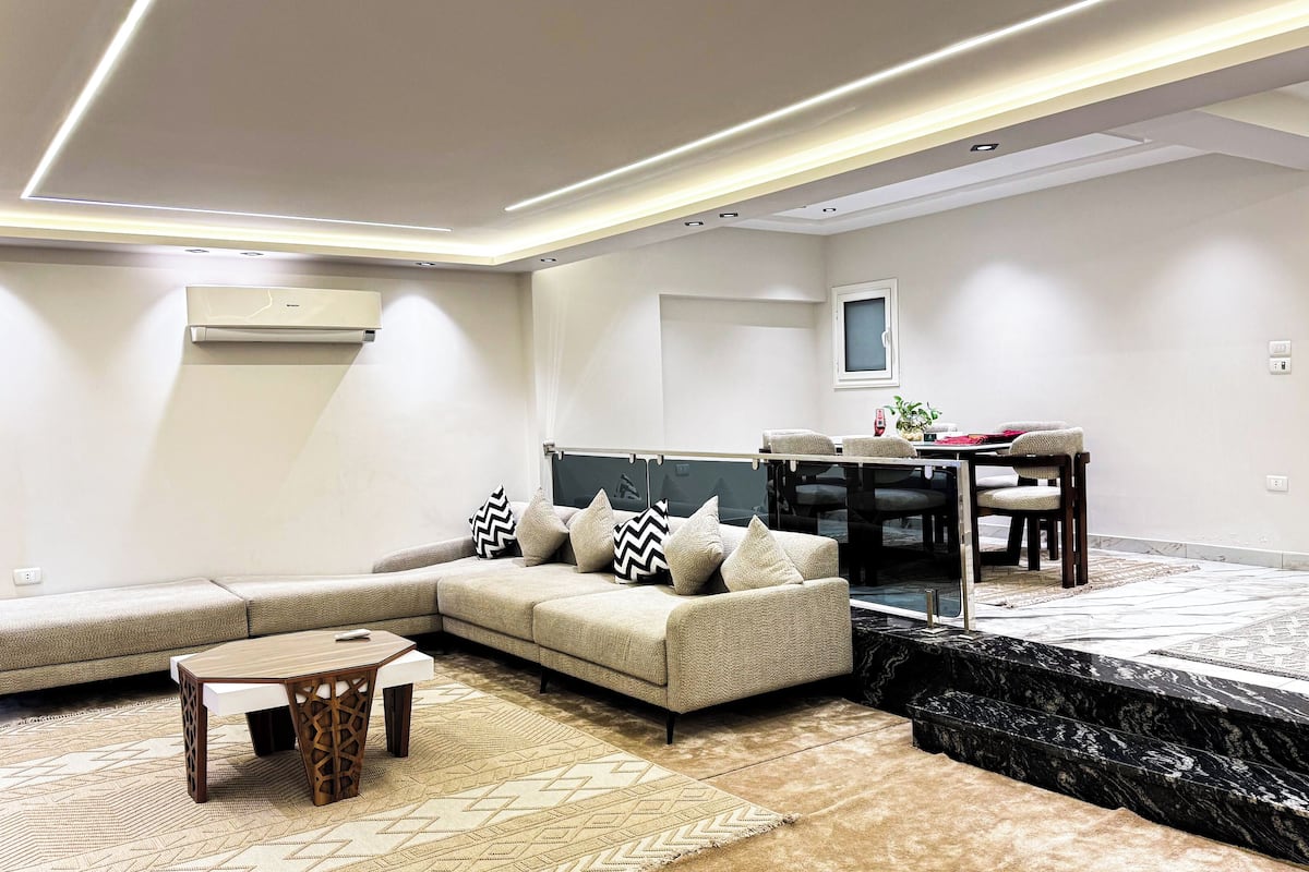 Apartment, 3 Bedrooms | Living area