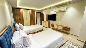 In-room safe, desk, iron/ironing board, free WiFi