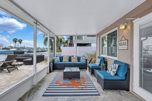 Terrace/patio - Hernando Beach Gulf Access, Dock & Heated Pool (Hernando Beach)