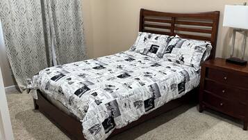 2 bedrooms, iron/ironing board, internet, bed sheets