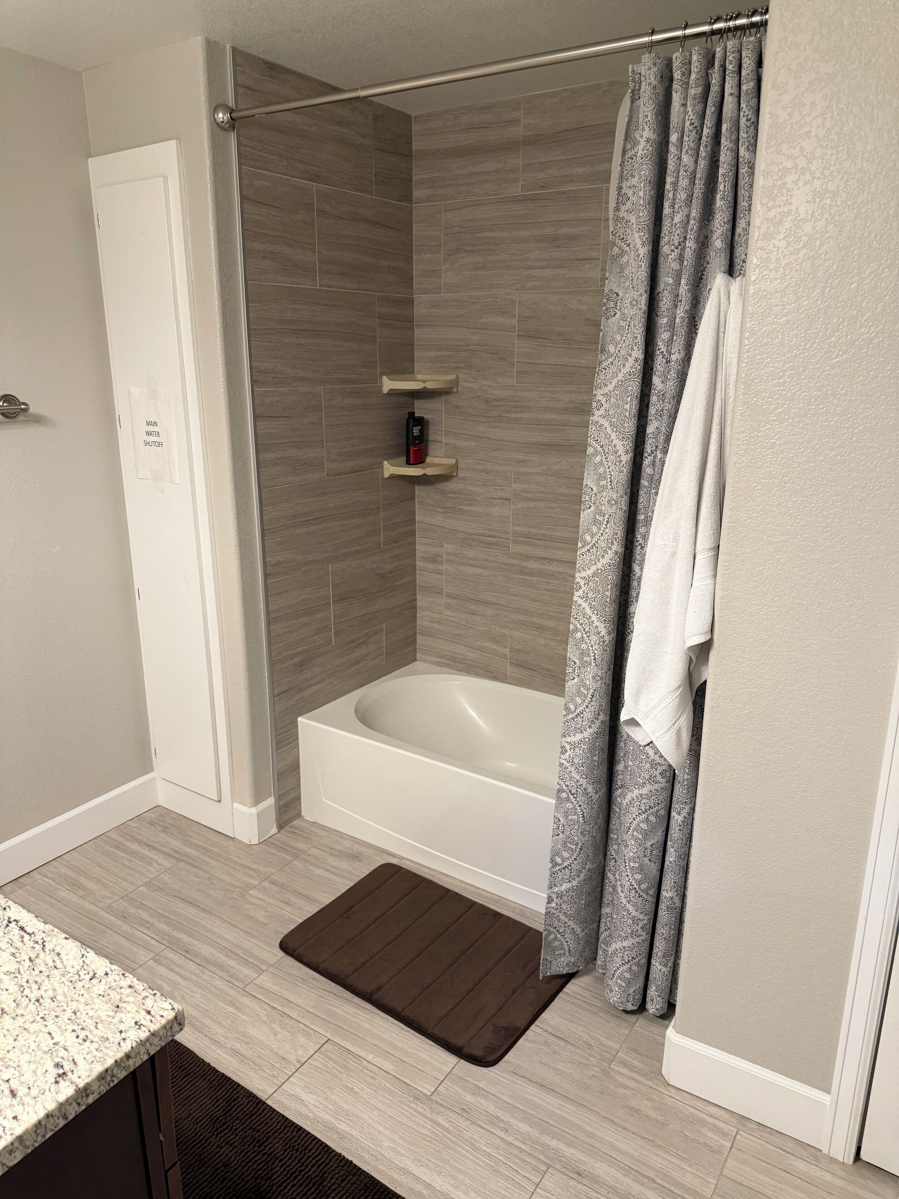 Jetted tub, hair dryer, towels, soap