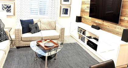 Cozy 2-bedroom apartment in nice Centennial with AC and Heating