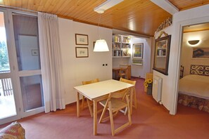 Dining - Maso Nove Apartment (Madonna di Campiglio)