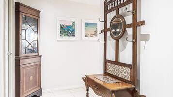 Apartemen | Resepsionis