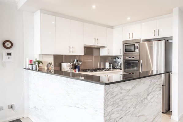 Apartment | Private kitchen - Gorgeous 2-bed Unit Near Riverside Parks (Sydney)