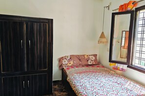 Single Room | Free WiFi