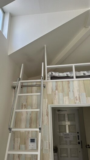 Family Duplex, Balcony