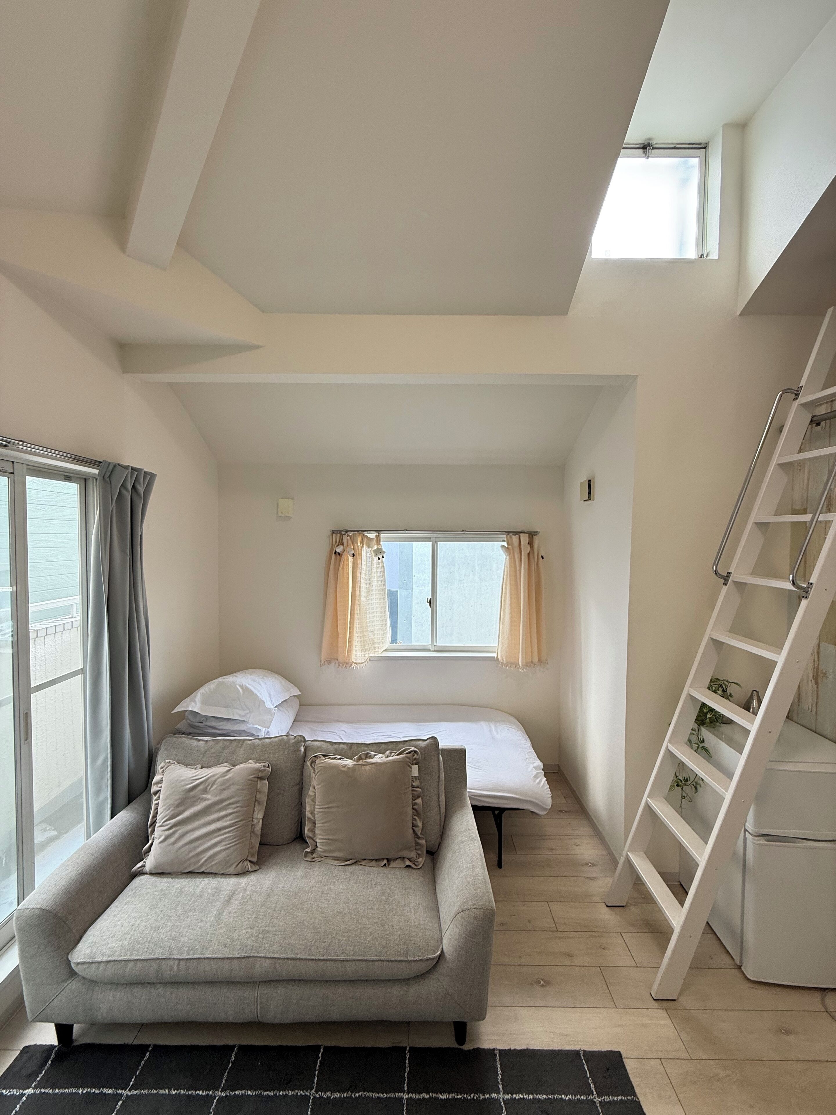 Family Duplex, Balcony