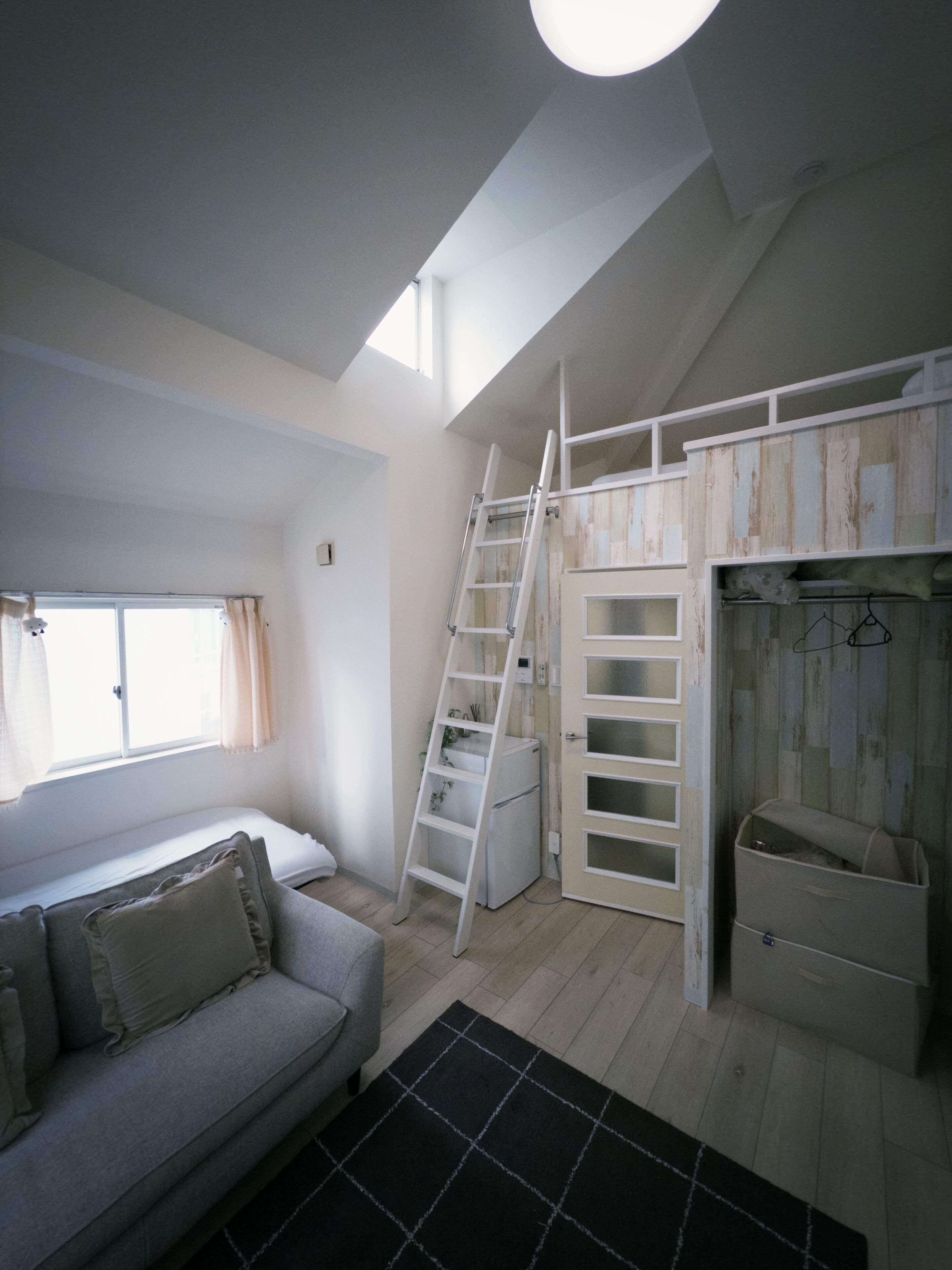 Perheparitalo, parveke | Pimennysverhot, silitysrauta/-lauta, ilmainen Wi-Fi, vuodevaatteet