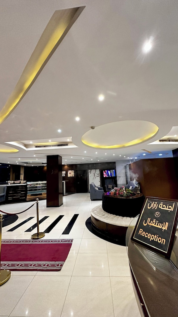 Lobby lounge