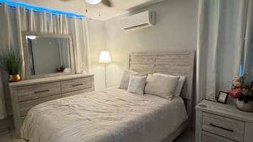 2 slaapkamers, een strijkplank/strijkijzer, wifi, beddengoed