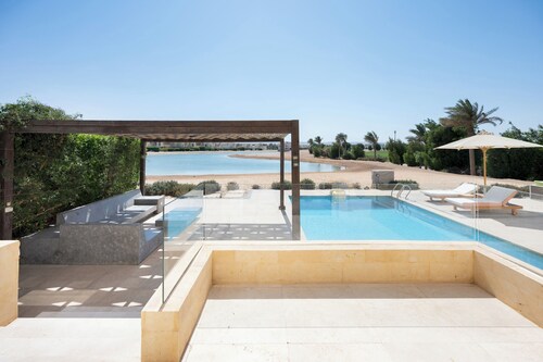 VESTA - Luxury Villa - 4BR - Cyan