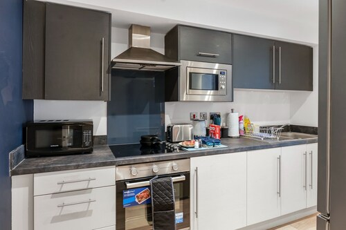 Contractor Friendly - Discounts, Group Stays, Families, Free Wi-Fi, Free Parking