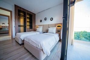 5 chambres, fer et planche à repasser, Wi-Fi, draps fournis