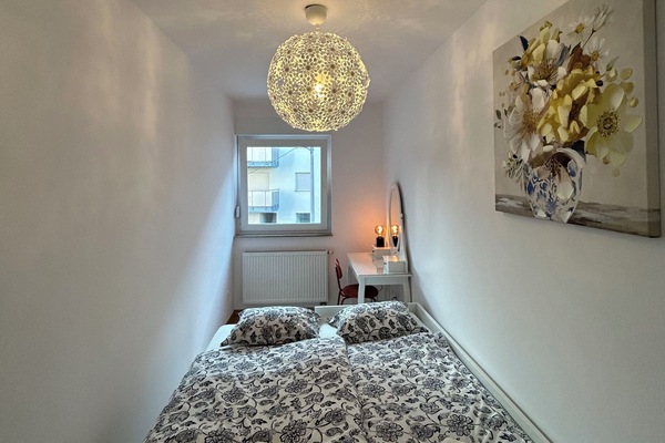 Classic Apartment, Balcony | Soundproofing, iron/ironing board, free WiFi