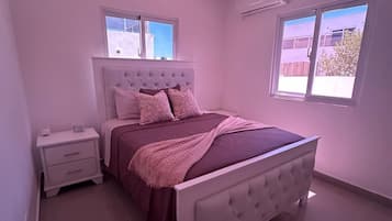 3 chambres, Wi-Fi gratuit, draps fournis