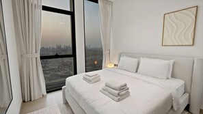 2 bedrooms, iron/ironing board, Internet, bed sheets