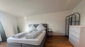 1 soverom, strykejern/-brett, wi-fi og sengetøy