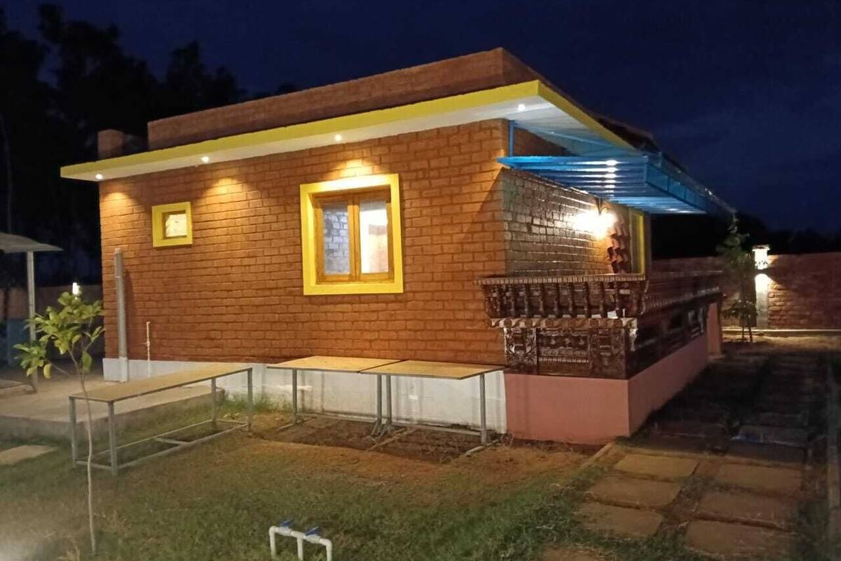 Family Villa, Balcony, Garden View | Desk, free WiFi