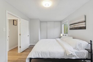 4 dormitorios, tabla de planchar con plancha, wifi gratis y ropa de cama