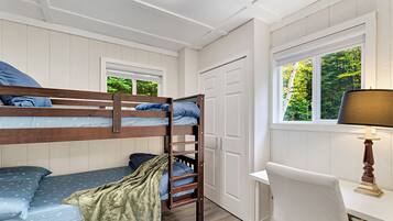 3 dormitorios, tabla de planchar con plancha, wifi y ropa de cama