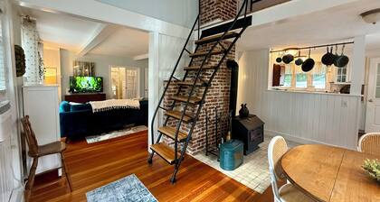 Bungalow 19 by the lake in Brimfield