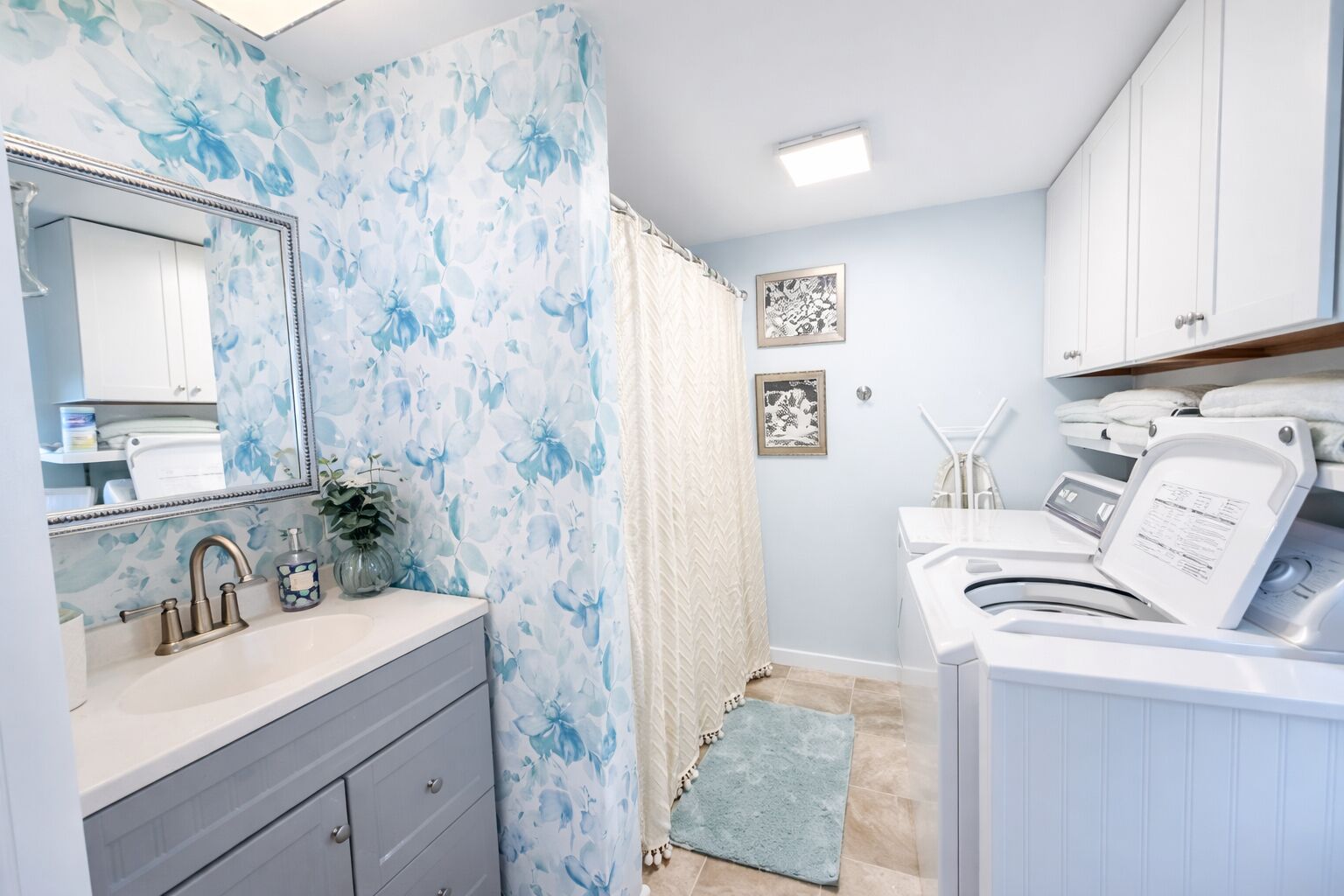 مجففات شعر، مناشف، صابون، شامبو