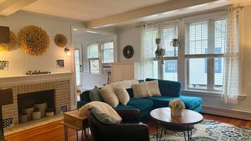 Älytelevisio, kirjoja