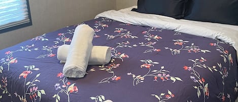 3 室のベッドルーム、WiFi、ベッドシーツ