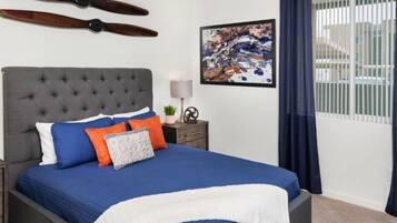 2 bedrooms, iron/ironing board, bed sheets