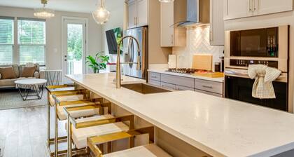 3-bedroom modern retreat in Largo close to shopping, restaurants and DC