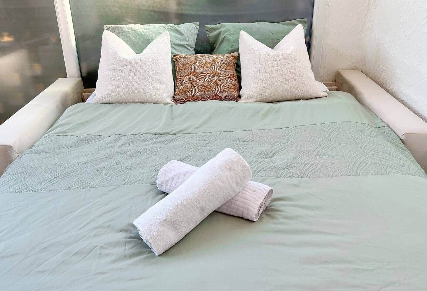 1 多间卧室、熨斗/熨衣板、WiFi、床单