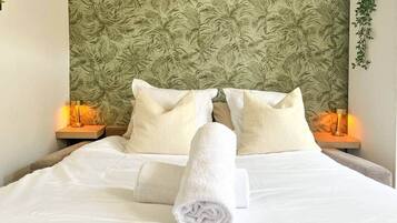 Fer et planche Ă repasser, Wi-Fi, draps fournis