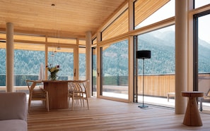 Appartamento Luxury, balcone, vista montagna | Area soggiorno