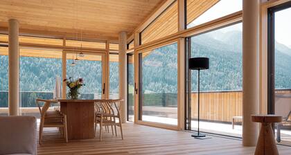 LĂ€rchenlodge SkySpa und Rooftop Pool