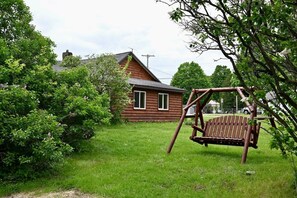 Children’s area - Historical Stone and Log Cabin (Paris)