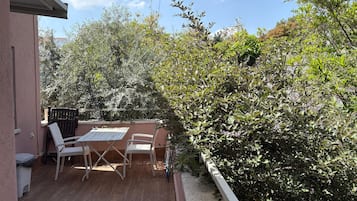 Classic Double or Twin Room, Garden View | Terrace/patio