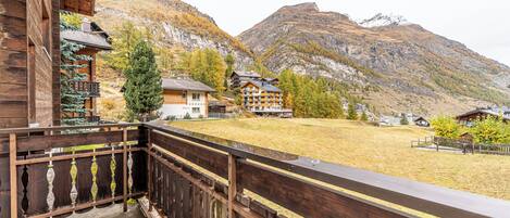 Appartamento Comfort, balcone, vista montagna | Terrazza/patio