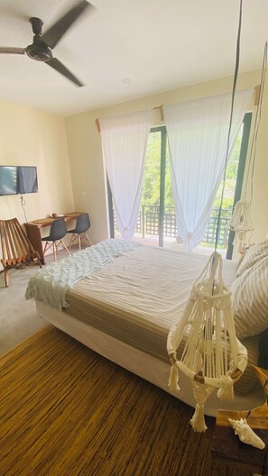 Fer et planche à repasser, accès Internet, draps fournis