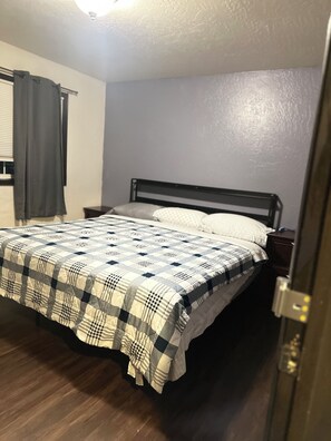 2 bedrooms, Internet, bed sheets