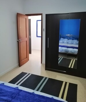 Double Room, Mountain View | Blackout drapes, iron/ironing board, free WiFi