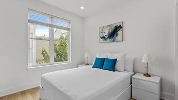 2 habitaciones, tabla de planchar con plancha, wifi y ropa de cama