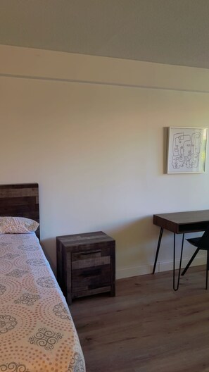 1 habitación y ropa de cama 