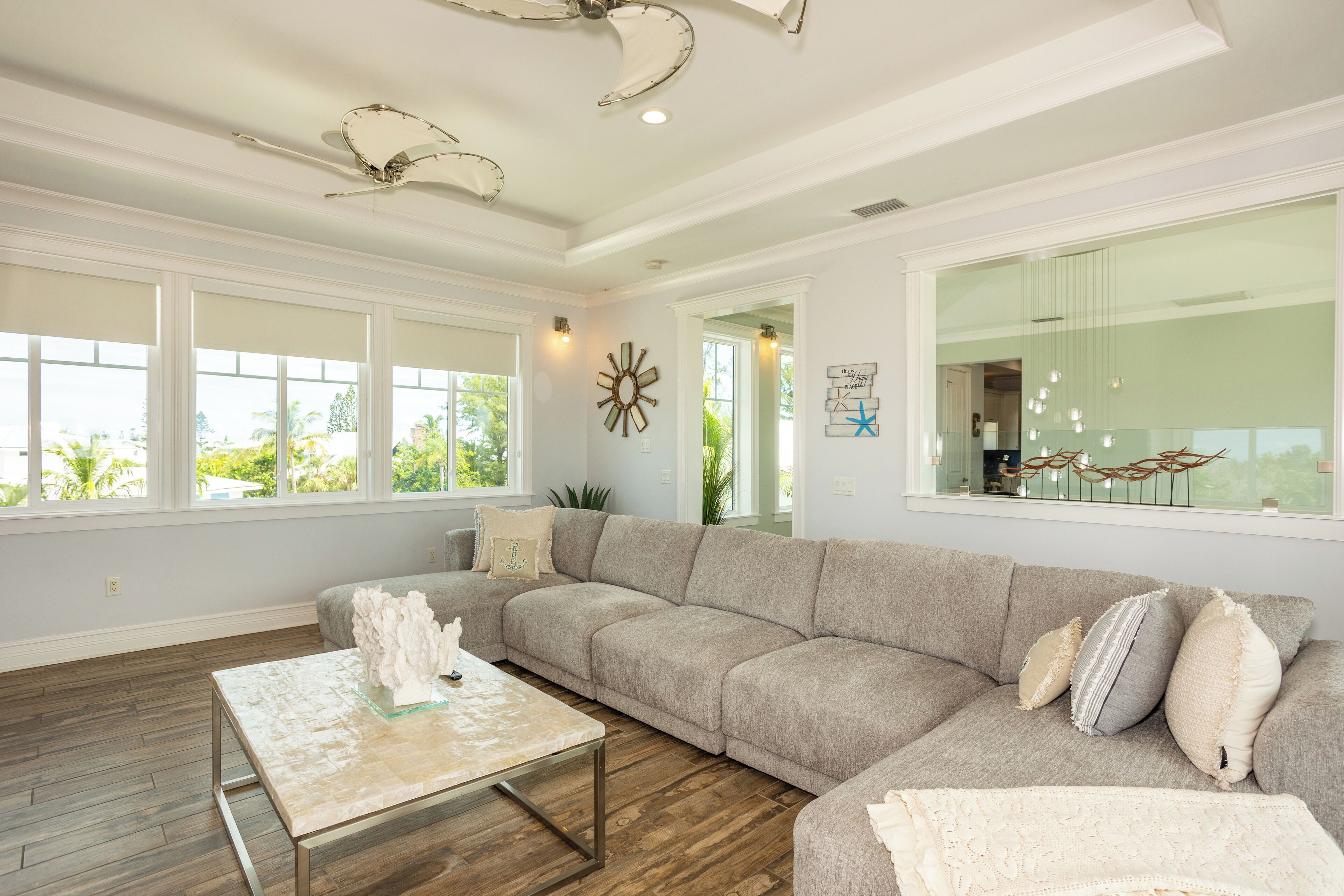 TV, peis og bordtennis