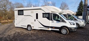 المنطقة المحيطة بالمنشأة