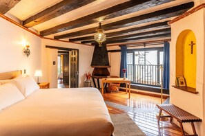 5 chambres, fer et planche Ă repasser, Wi-Fi, draps fournis