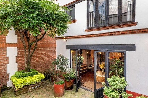 Hermosa Casa estilo Colonial Mexicana en Centro de Coyoacán