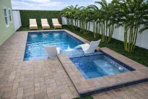 Piscine extérieure, piscine chauffée