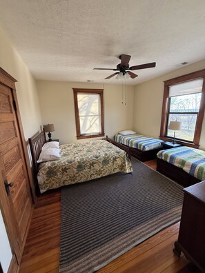 3 Schlafzimmer, Bügeleisen/Bügelbrett, WLAN, Bettwäsche