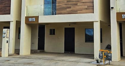 Vane's House 5 minutes from the Consulate